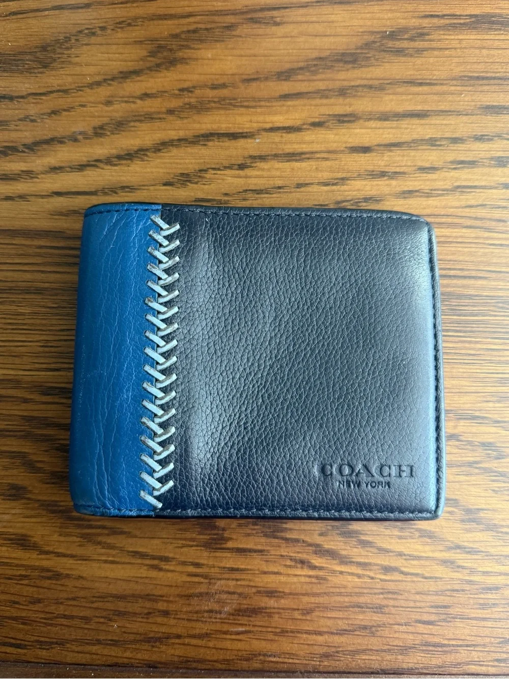 Coach Men’s Baseball Stitch Colorblock Leather Bifold Wallet Blue Black - Picture 1 of 3